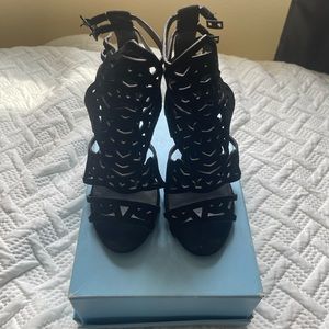 Brian Atwood heels 7.5